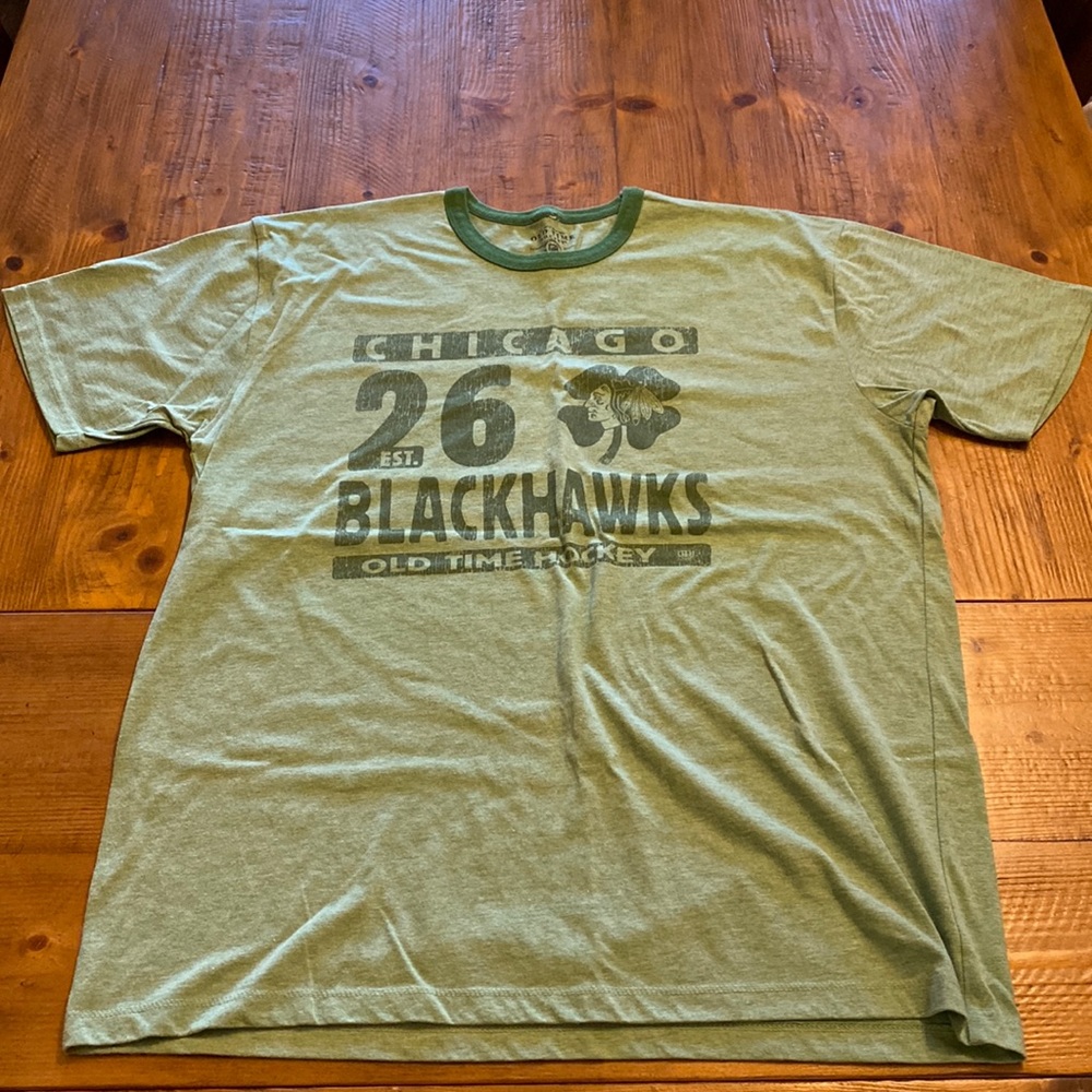 Chicago Blackhawks NHL Connor Bedard St Patrick’s Day T-shirt Men’s Large EUC
